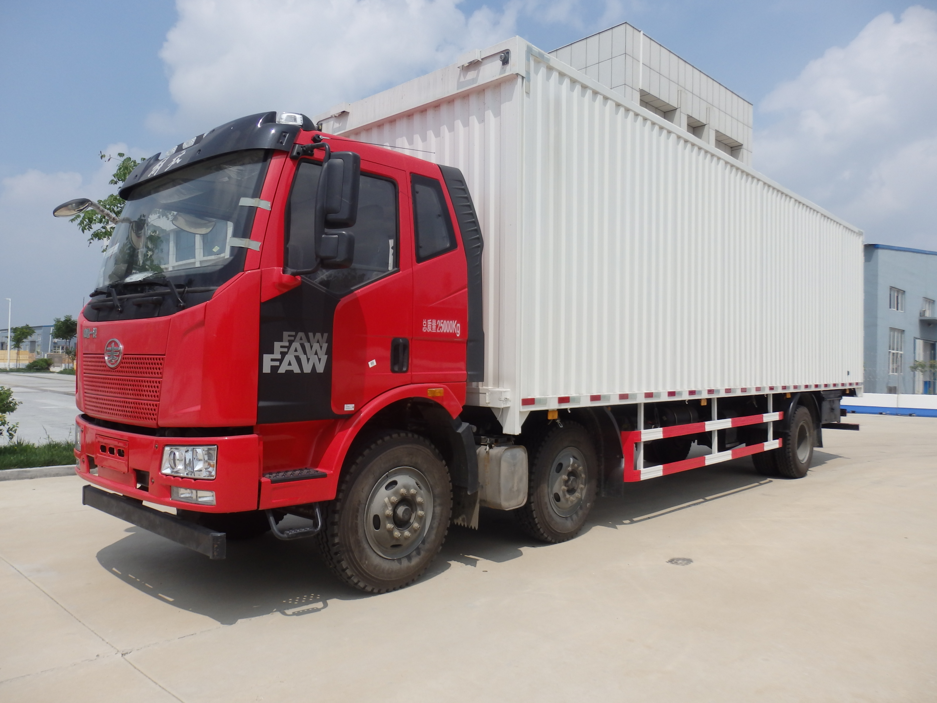 国五解放j6展翼车